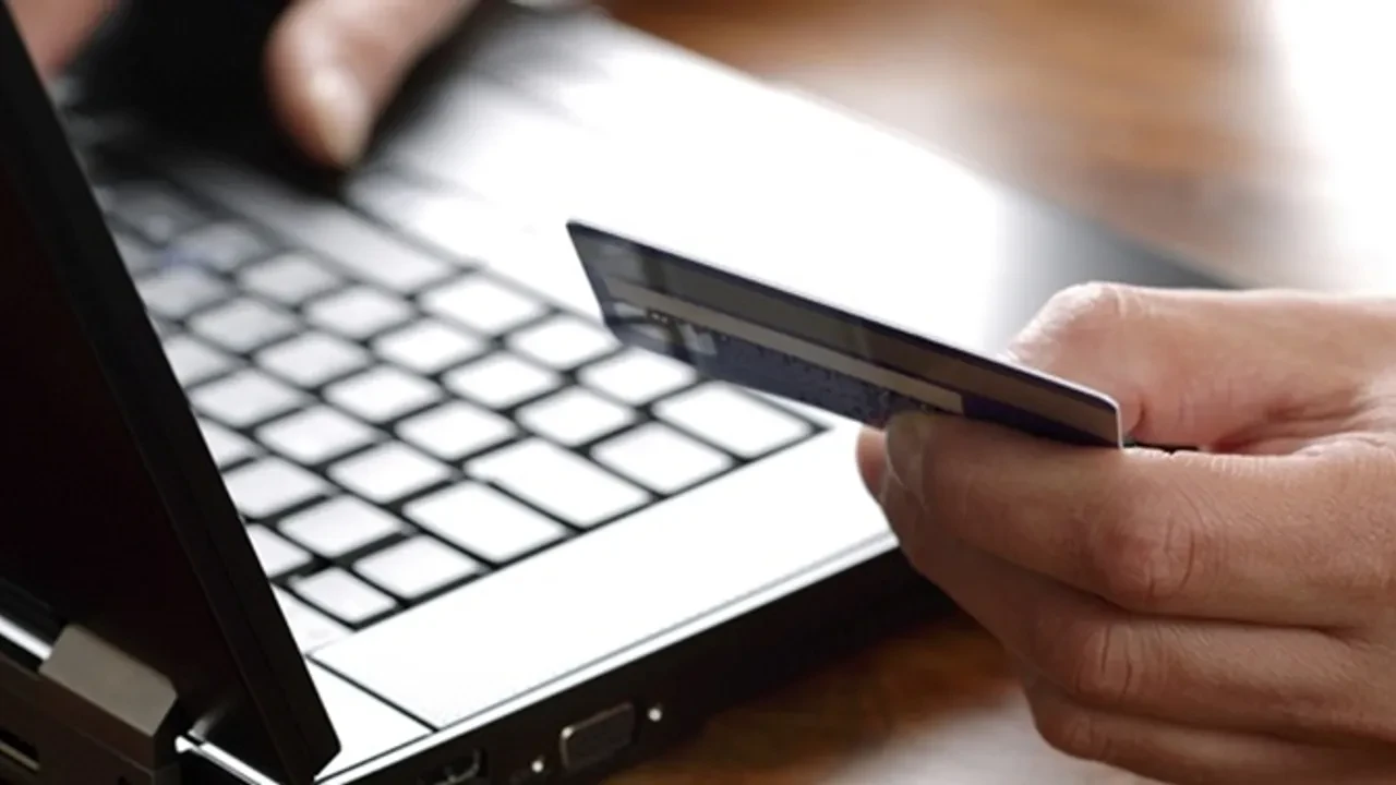 Kredi Kartı İnternet Alışverişine Nasıl Açılır?